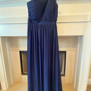 One shoulder special occasion